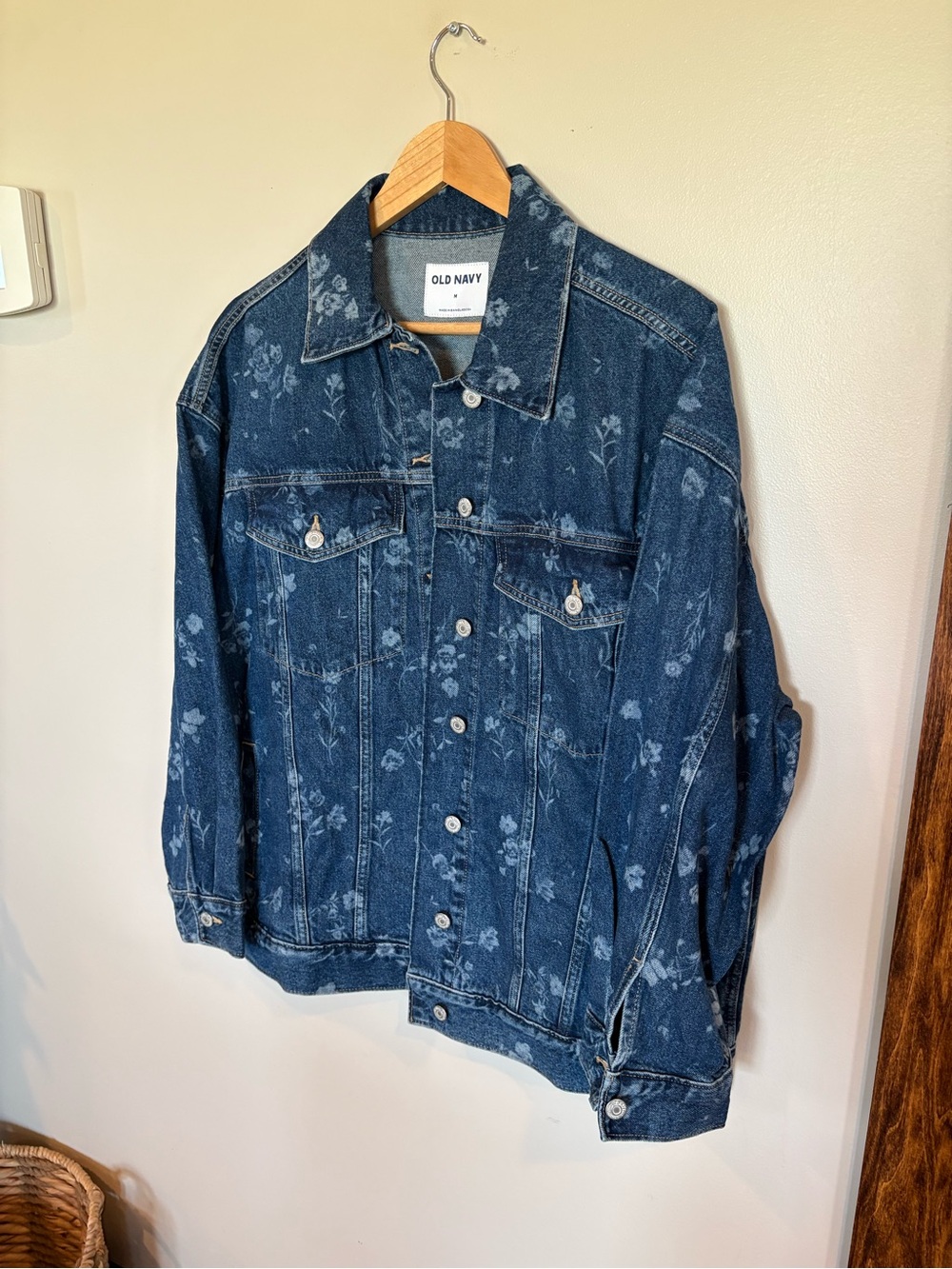 Old Navy Blue Floral Print Denim Jacket - Picture 4 of 5
